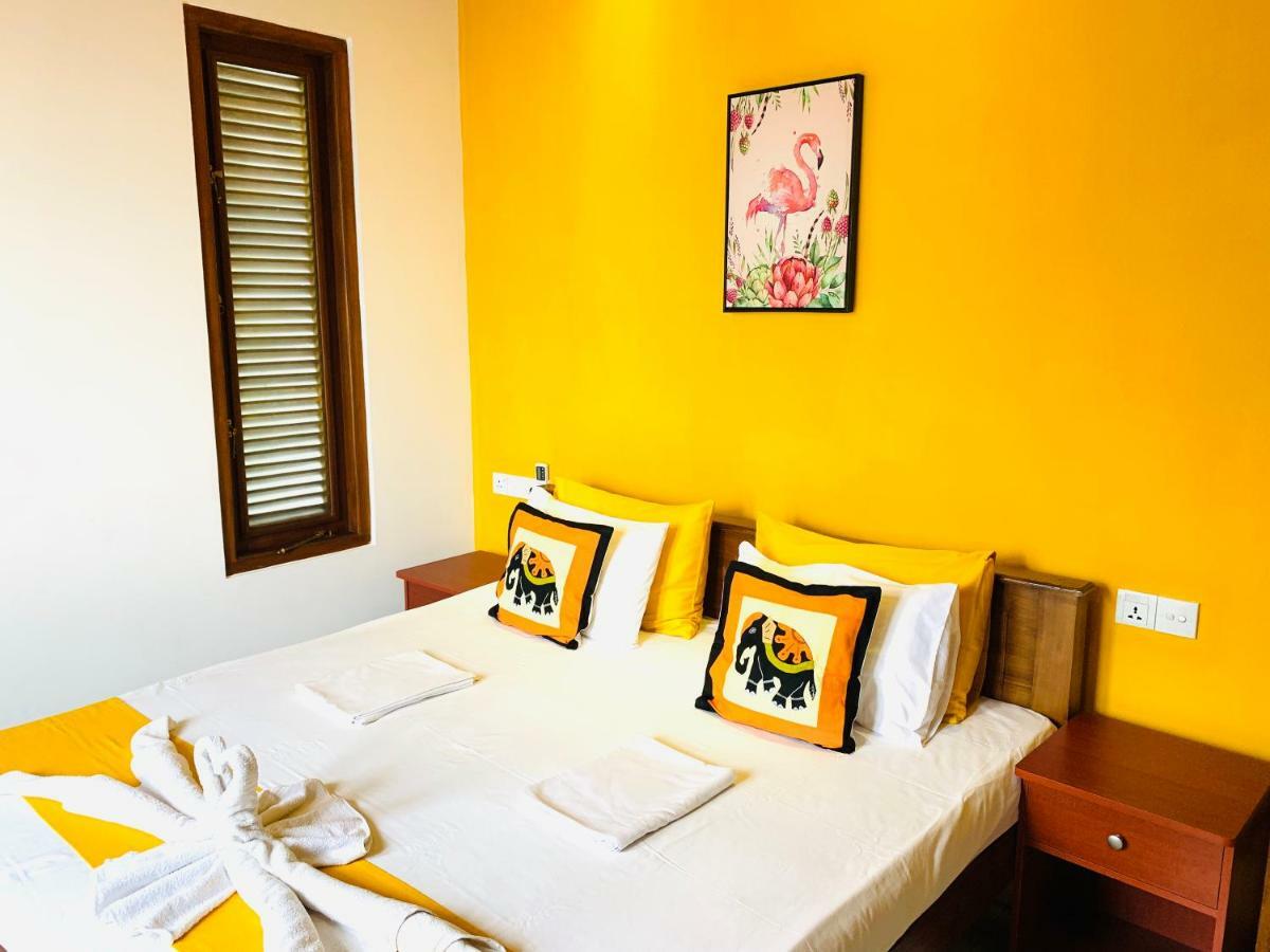 Sam'S Guest House Unawatuna Buitenkant foto