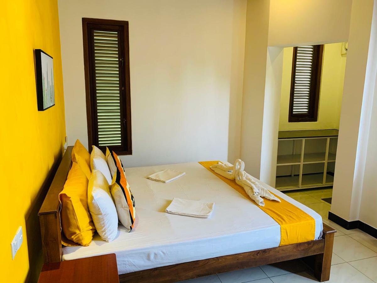 Sam'S Guest House Unawatuna Buitenkant foto