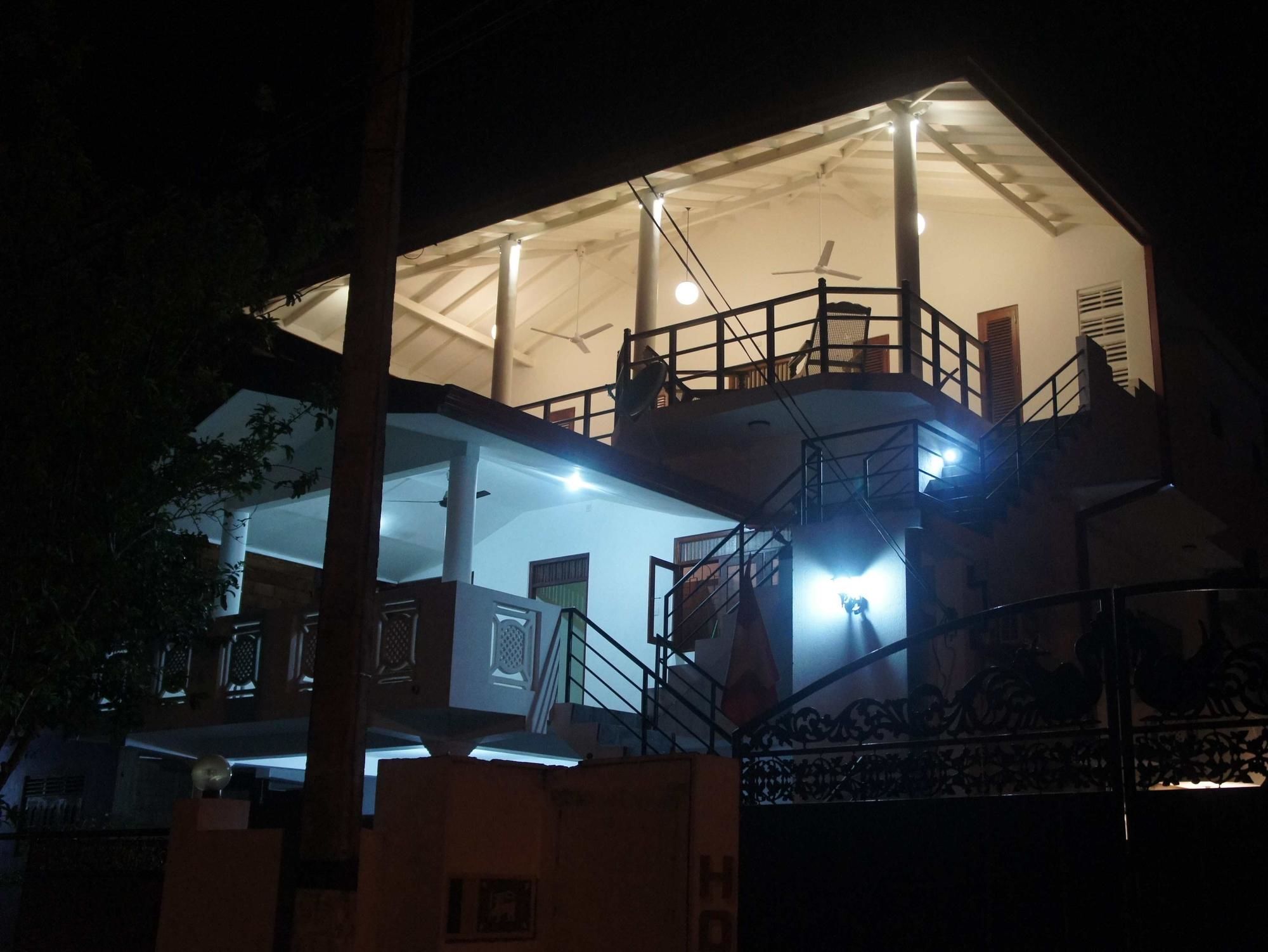 Sam'S Guest House Unawatuna Buitenkant foto